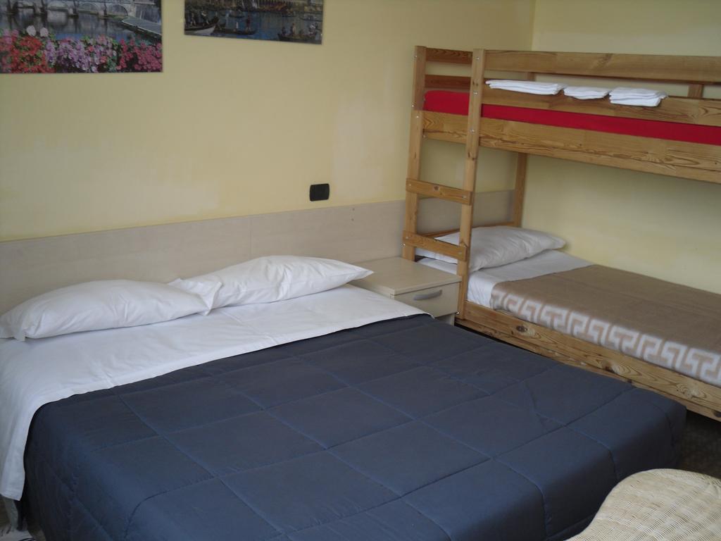 Hostel Сан Марино Екстериор снимка